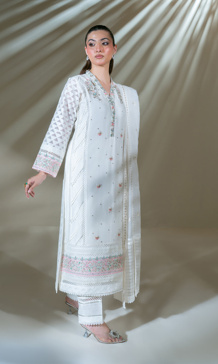 Blush White SE-047